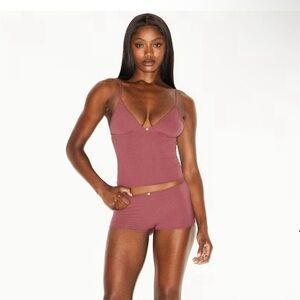 NWT Skims Fits Everybody Picot Cami and Boy Short Set in Beet